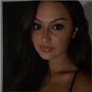 studentessa del terzo liceo impartisce lezioni in italiano,matematica,storia,geografia,spagnolo e scienze